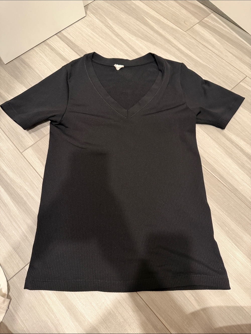 Athleta Ribbed V-neck top